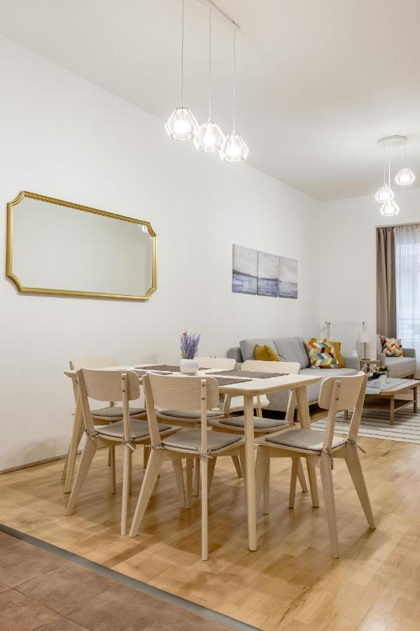 Downtown Charm In Budapest Luaran gambar