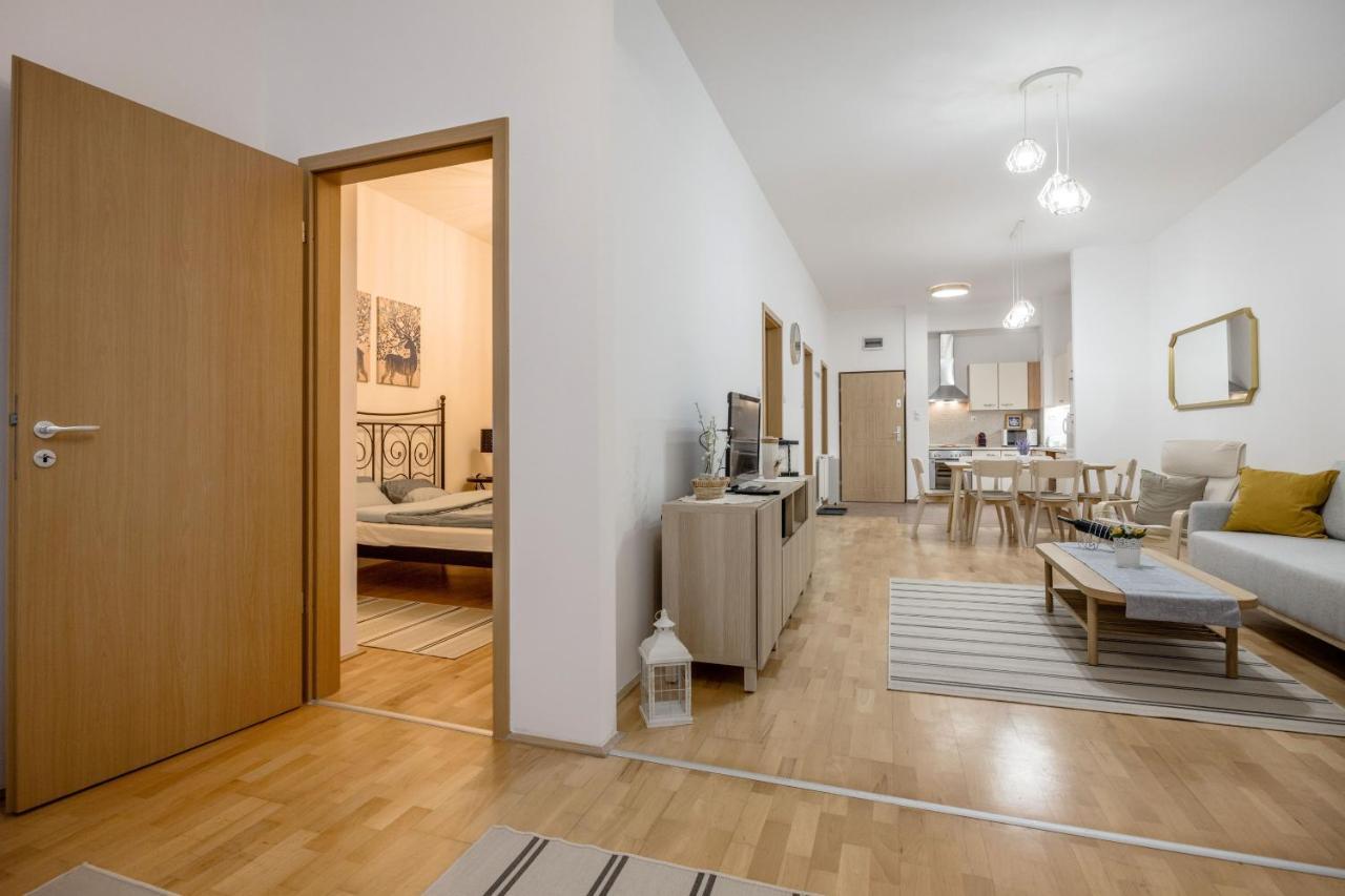 Downtown Charm In Budapest Luaran gambar