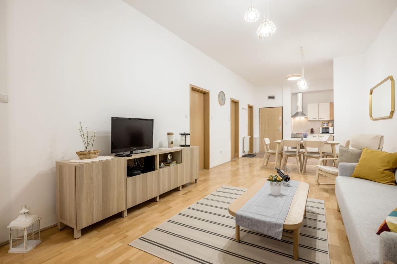 Downtown Charm In Budapest Luaran gambar